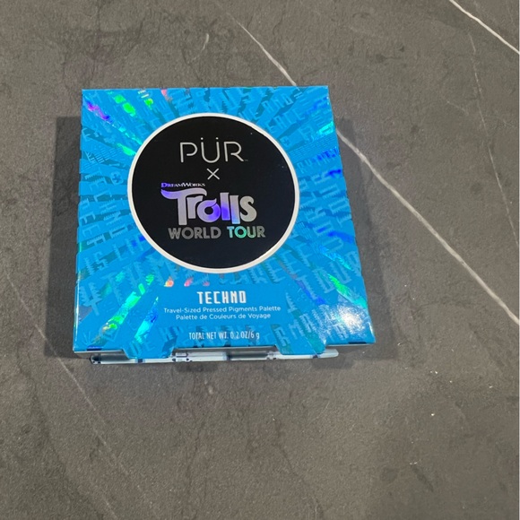 Pur x Trolls World Tour Techno
Eyeshadow Palette New - Picture 2 of 4